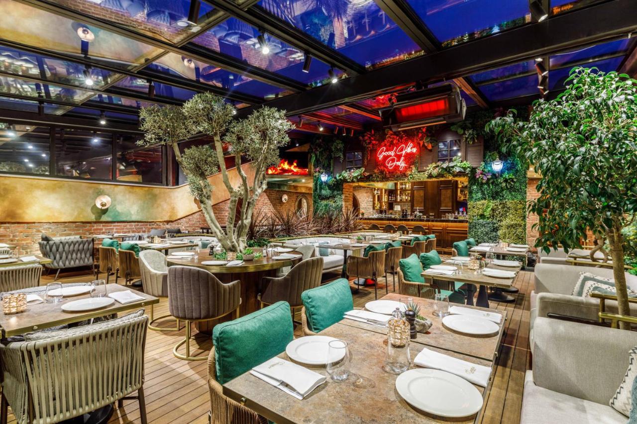 Cronton Design Hotel Istanbul Exterior photo Interior of the restaurant