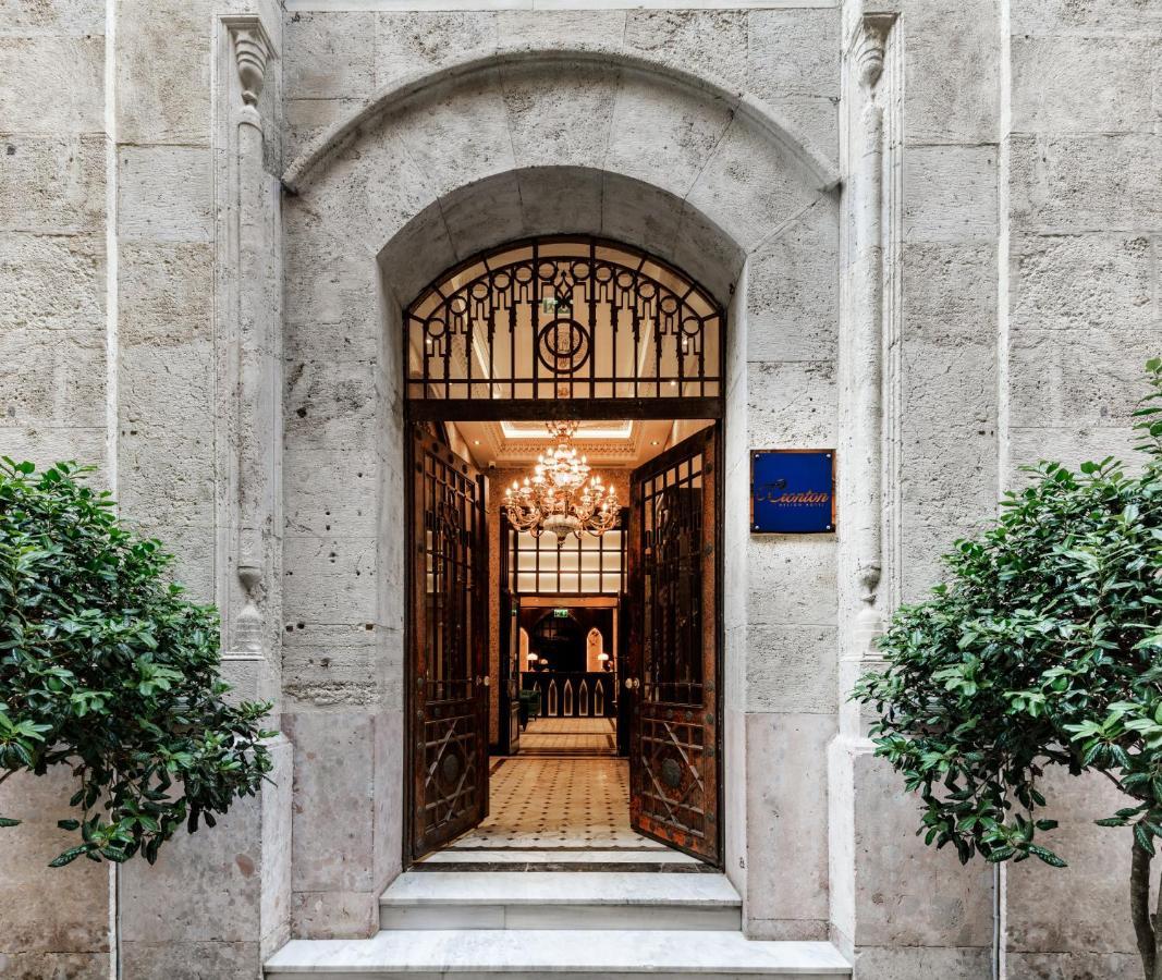 Cronton Design Hotel Istanbul Exterior photo Entrance to the hotel